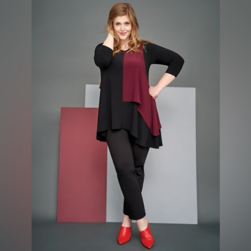 Sympli Black and Burgundy Layered Tunic